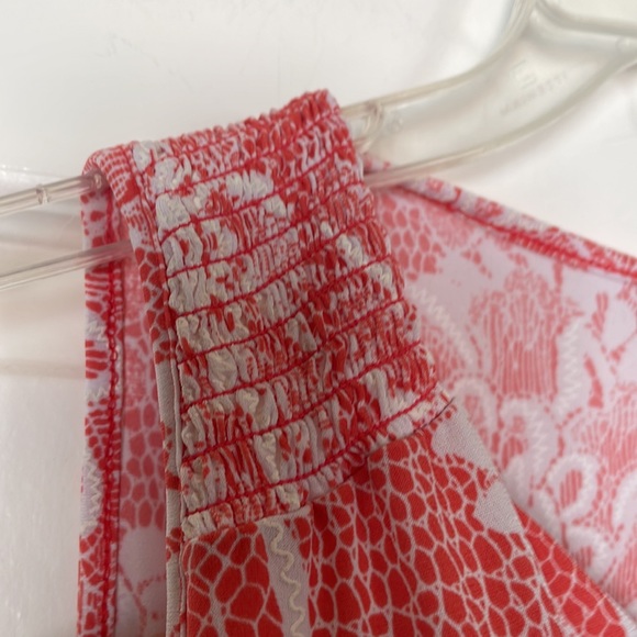 SJS Sleeveless Top - Picture 3 of 7